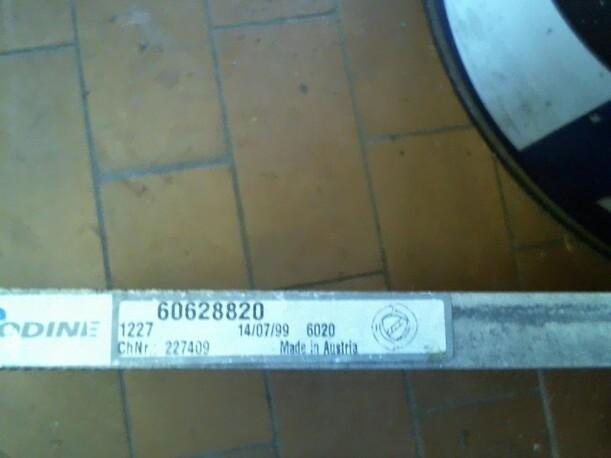 Foto: KONDENSATOR KLIMAANLAGE eines Alfa Romeo 156 2.0 16V Twin Spark