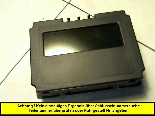 Foto: DISPLAY/BILDSCHIRM eines Opel Omega 2.2