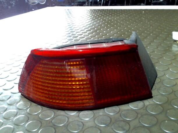 Foto: HECKLEUCHTE / RÜCKLICHT AUSSEN LINKS eines Alfa Romeo 145 1.6 Twin Spark GSi