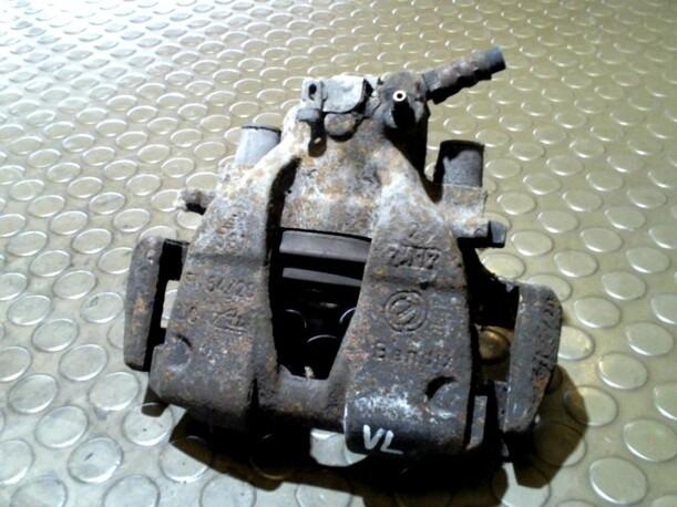 Foto: BREMSSATTEL VORN LINKS eines Alfa Romeo 145 1.6 Twin Spark GSi