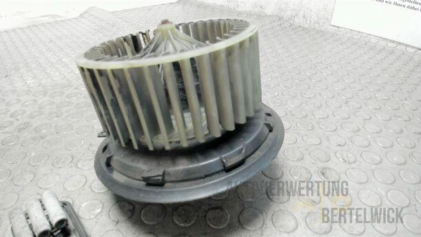 Foto: HEIZUNGSGEBLÄSE eines Alfa Romeo 145 1.6 Twin Spark GSi