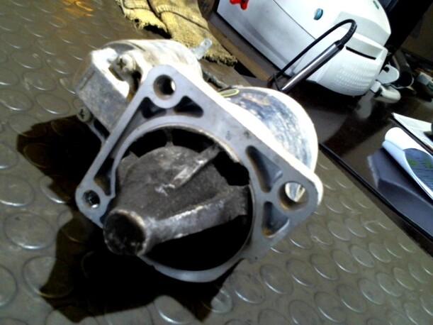 Foto: ANLASSER / STARTER MANDO eines Kia Sportage 16V Club