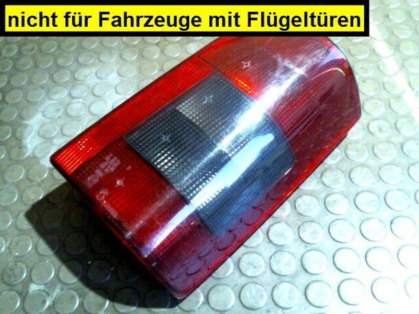 Foto: HECKLEUCHTE / RÜCKLICHT  RECHTS eines Peugeot Partner Kombi 75