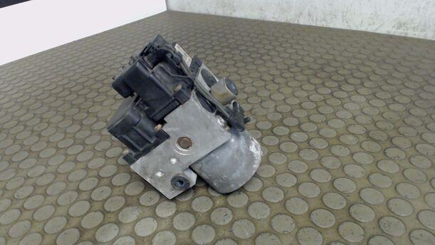 Foto: HAUPTBREMSAGGREGAT ABS eines Saab 900 2.0i
