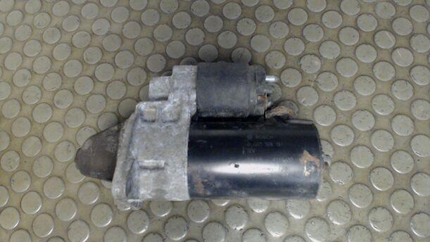 Foto: ANLASSER / STARTER BOSCH eines Saab 900 2.0i