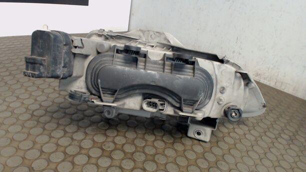 Foto: SCHEINWERFER LINKS eines Renault Espace 3.0 V6 Automatik
