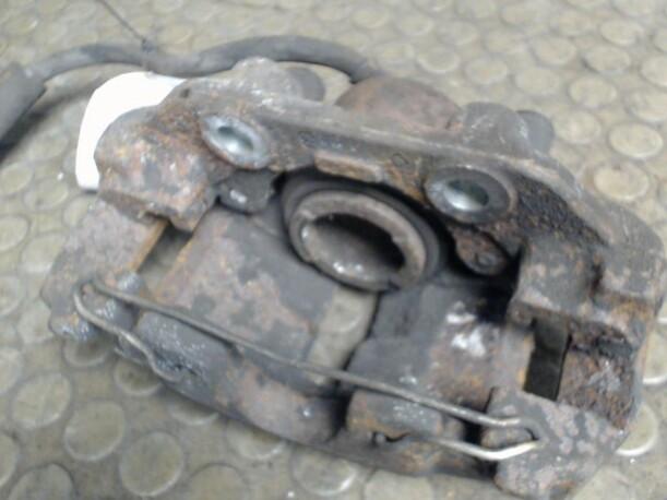 Foto: BREMSSATTEL VORN LINKS eines Opel Vectra Top