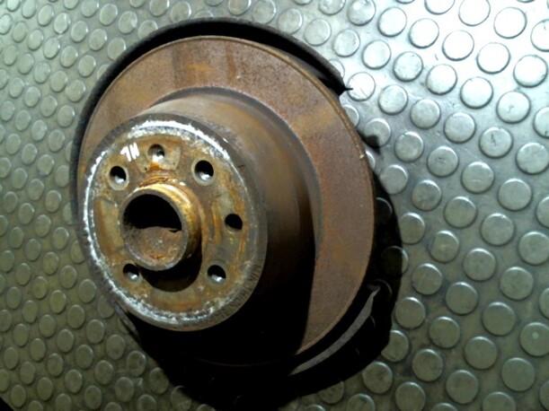 Foto: ACHSSCHENKEL HINTEN LINKS eines Opel Vectra
