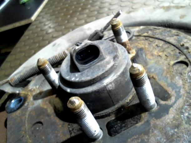 Foto: ACHSSCHENKEL HINTEN LINKS eines Opel Vectra