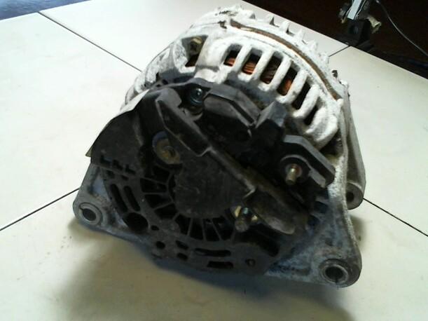 Foto: LICHTMASCHINE eines Opel Omega 2.5 V6