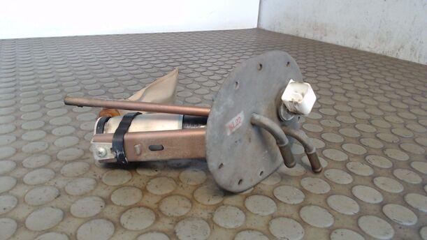 Foto: KRAFTSTOFFPUMPE eines Mazda Xedos 6 2.0i V6