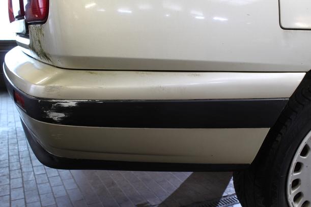 Foto: STOSSFÄNGER / STOSSSTANGE HINTEN eines Lancia Kappa 2.0