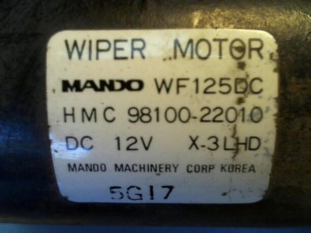 Foto: SCHEIBENWISCHERMOTOR VORN eines Hyundai Accent 1.3i
