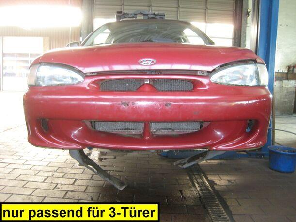 Foto: STOßFÄNGER / STOßSTANGE VORNE eines Hyundai Accent 1.3i Signo