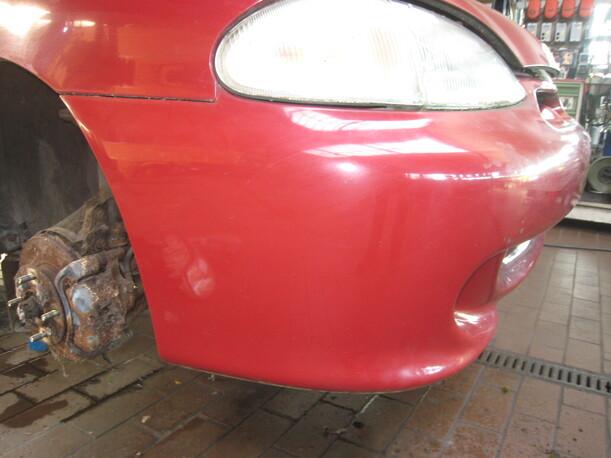 Foto: STOßFÄNGER / STOßSTANGE VORNE eines Hyundai Accent 1.3i Signo