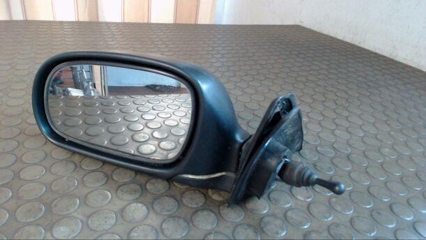 Foto: AUSSENSPIEGEL MECHANISCH LINKS eines Hyundai Accent 1.3i