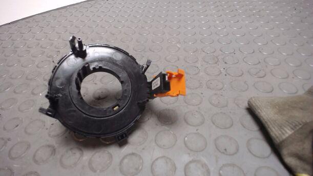 Foto: WICKELFEDER / SCHLEIFRING eines VW Fox 1.2