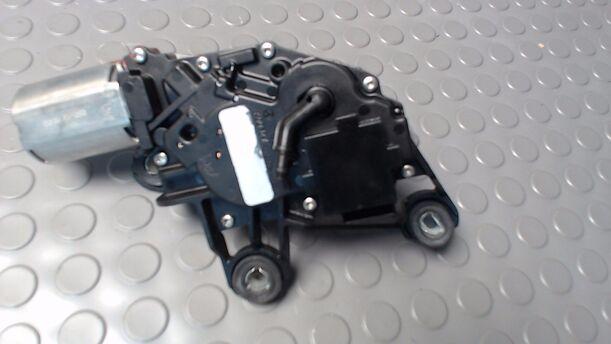 Foto: SCHEIBENWISCHERMOTOR HINTEN eines VW Fox 1.2