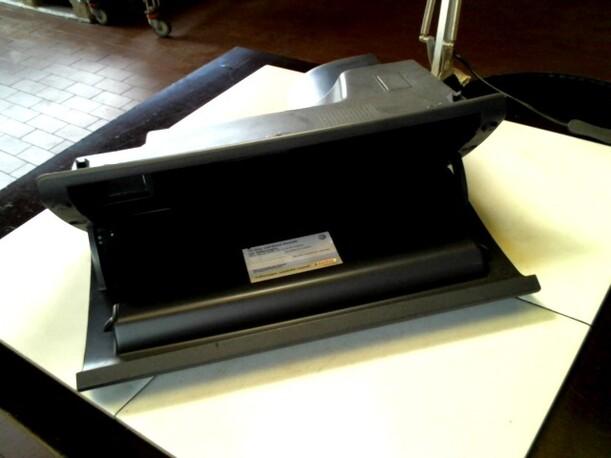 Foto: HANDSCHUHFACH eines VW Fox 1.2