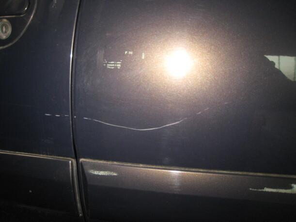 Foto: TÜR HINTEN LINKS eines Opel Omega Caravan 2.2 16 V