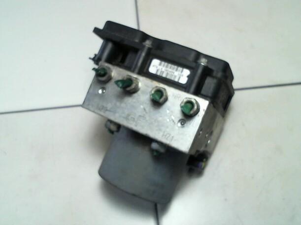 Foto: HAUPTBREMSAGGREGAT ABS eines Opel Corsa 1.0 12V