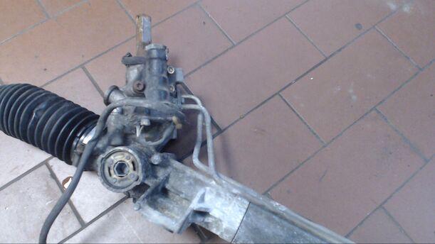 Foto: SERVOLENKUNG SERVOTRONIC eines Renault Laguna Grandtour 3.0 V6 groove up!