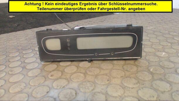 Foto: DISPLAY/BILDSCHIRM eines Renault Laguna Grandtour 3.0 V6 groove up!