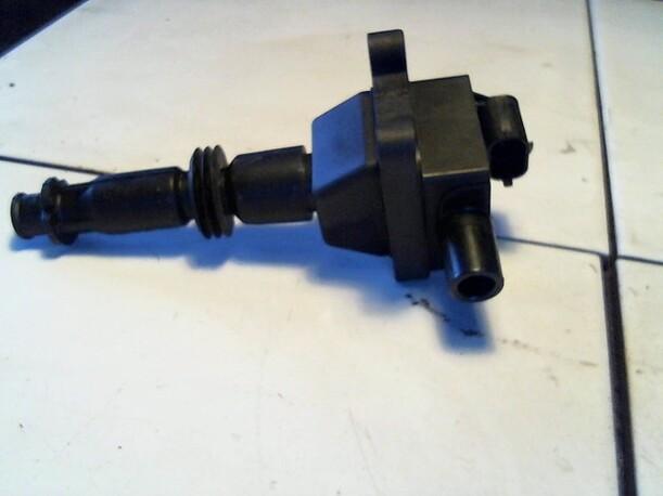 Foto: ZÜNDSPULE eines Alfa Romeo 156 2.0 16V Twin Spark