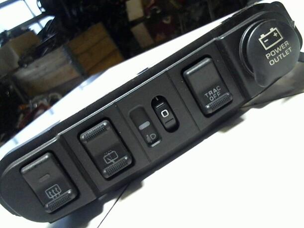 Foto: SCHALTERLEISTE KOMPLETT eines Chrysler PT Cruiser 2.2 CRD