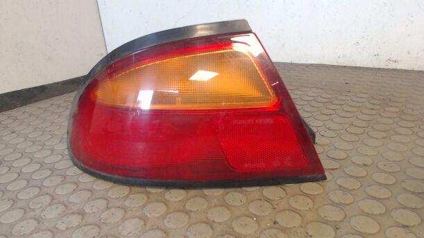 Foto: HECKLEUCHTE / RÜCKLEUCHTE LINKS eines Mazda 323 F 1.5