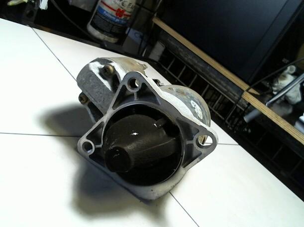 Foto: ANLASSER / STARTER eines Mazda 323 F 1.5