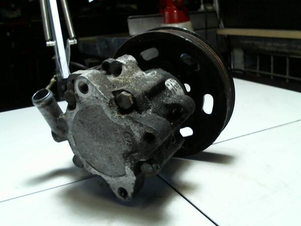 Foto: LENKGETRIEBEPUMPE eines Audi A4 1.9 TDI