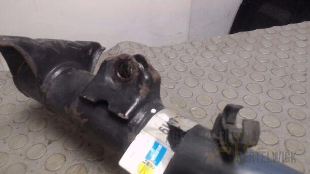 Foto: FEDERBEIN VORN LINKS eines BMW 316i