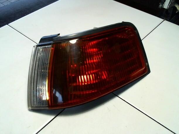 Foto: BLINKER VORN LINKS eines Mazda 323 1.6i 16V
