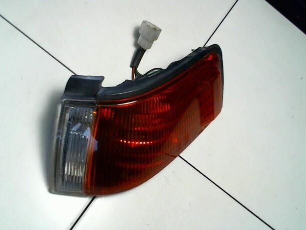 Foto: BLINKER VORN LINKS eines Mazda 323 1.6i 16V