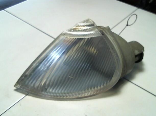 Foto: BLINKER / BLINKLEUCHTE LINKS eines Renault Laguna Grandtour 1.8