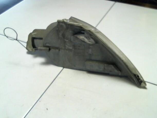 Foto: BLINKER / BLINKLEUCHTE LINKS eines Renault Laguna Grandtour 1.8