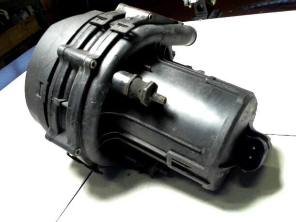 Foto: SEKUNDÄRPUMPE eines BMW 323 Ci