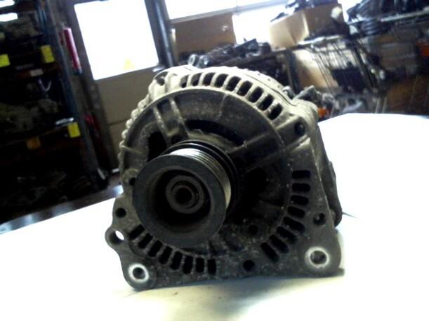Foto: LICHTMASCHINE eines Seat Ibiza 1.4i