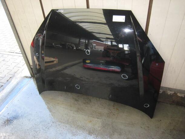 Foto: MOTORHAUBE eines Ford Focus