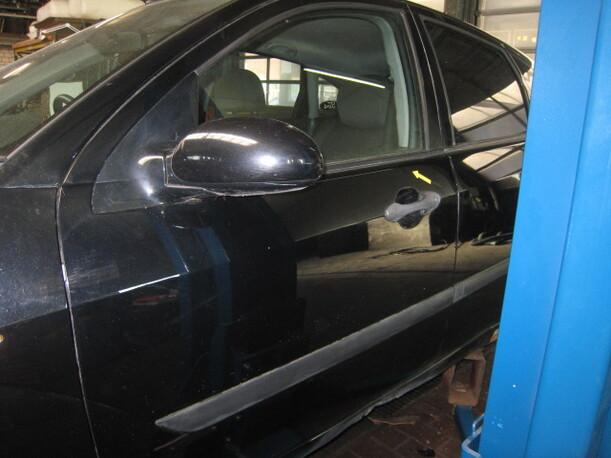 Foto: TÜR VORNE LINKS (4/5-Türer) eines Ford Focus