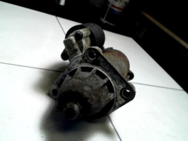 Foto: ANLASSER / STARTER eines Ford Focus