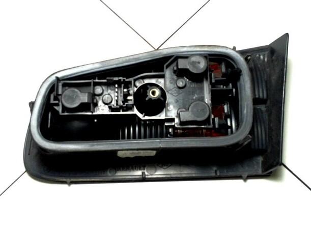 Foto: RÜCKLEUCHTE INNEN LINKS eines Renault Laguna 1.8