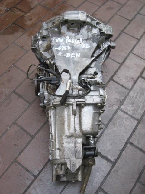Foto: SCHALTGETRIEBE 5-GANG DCN eines VW Passat 1.6