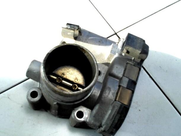 Foto: DROSSELKLAPPENSTUTZEN BOSCH eines Fiat Punto 1.2 16V