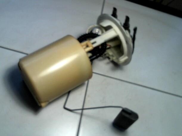 Foto: KRAFTSTOFFPUMPE eines Peugeot 206 75