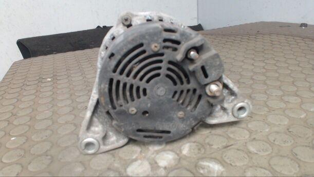 Foto: LICHTMASCHINE eines Opel Corsa 12V