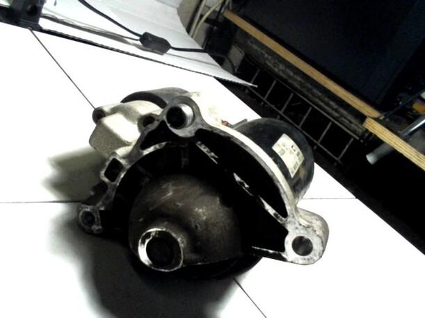 Foto: ANLASSER / STARTER BOSCH eines Peugeot 306