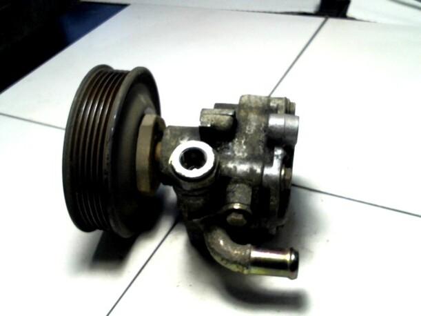 Foto: LENKGETRIEBEPUMPE eines VW Golf 1.4