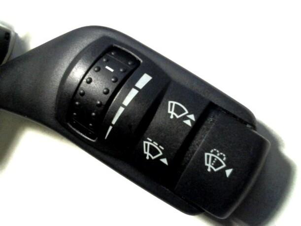 Foto: SCHEIBENWISCHERSCHALTER eines Ford Focus Turnier 1.6 TDCi DPF